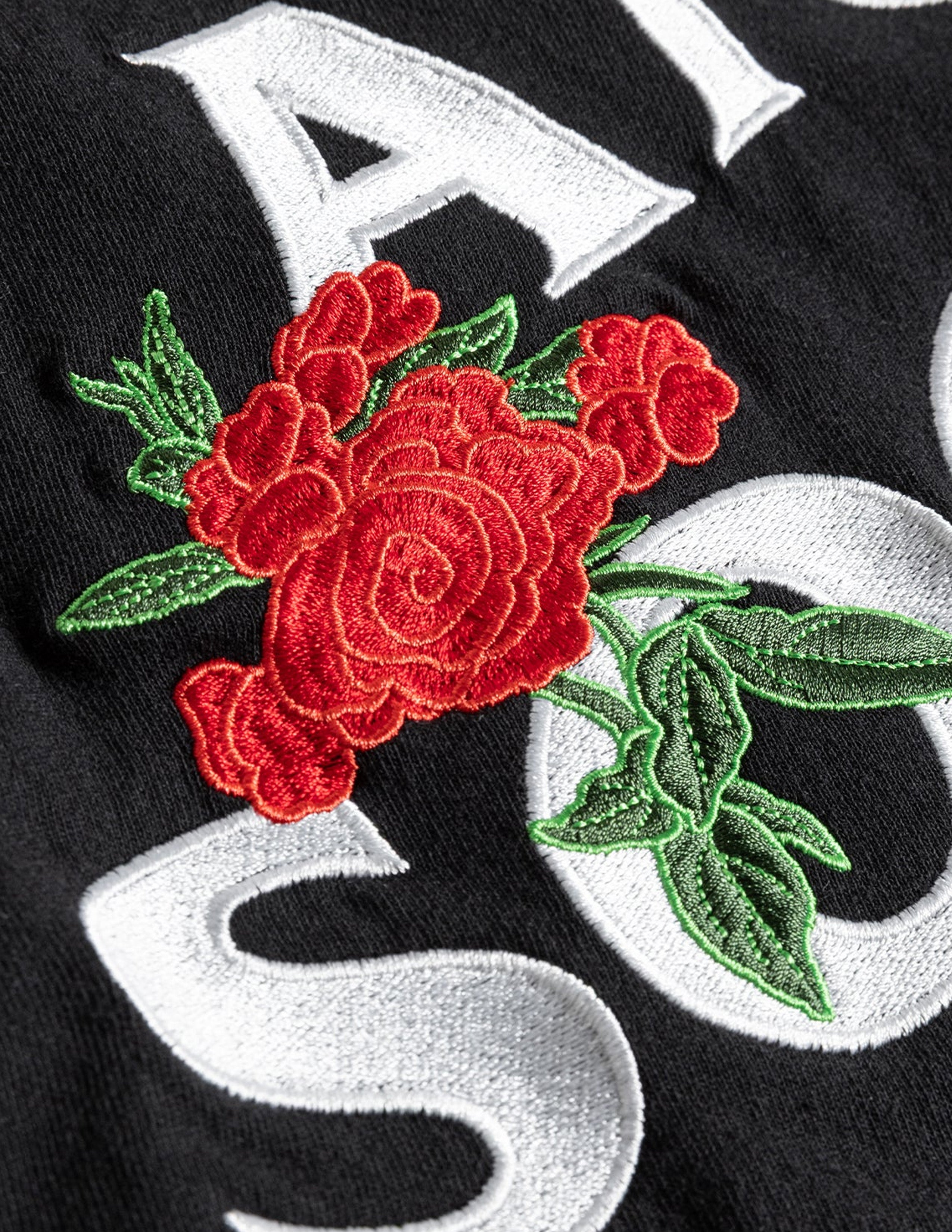 Embroidered_Rose_Kkotch_Tee01.jpg